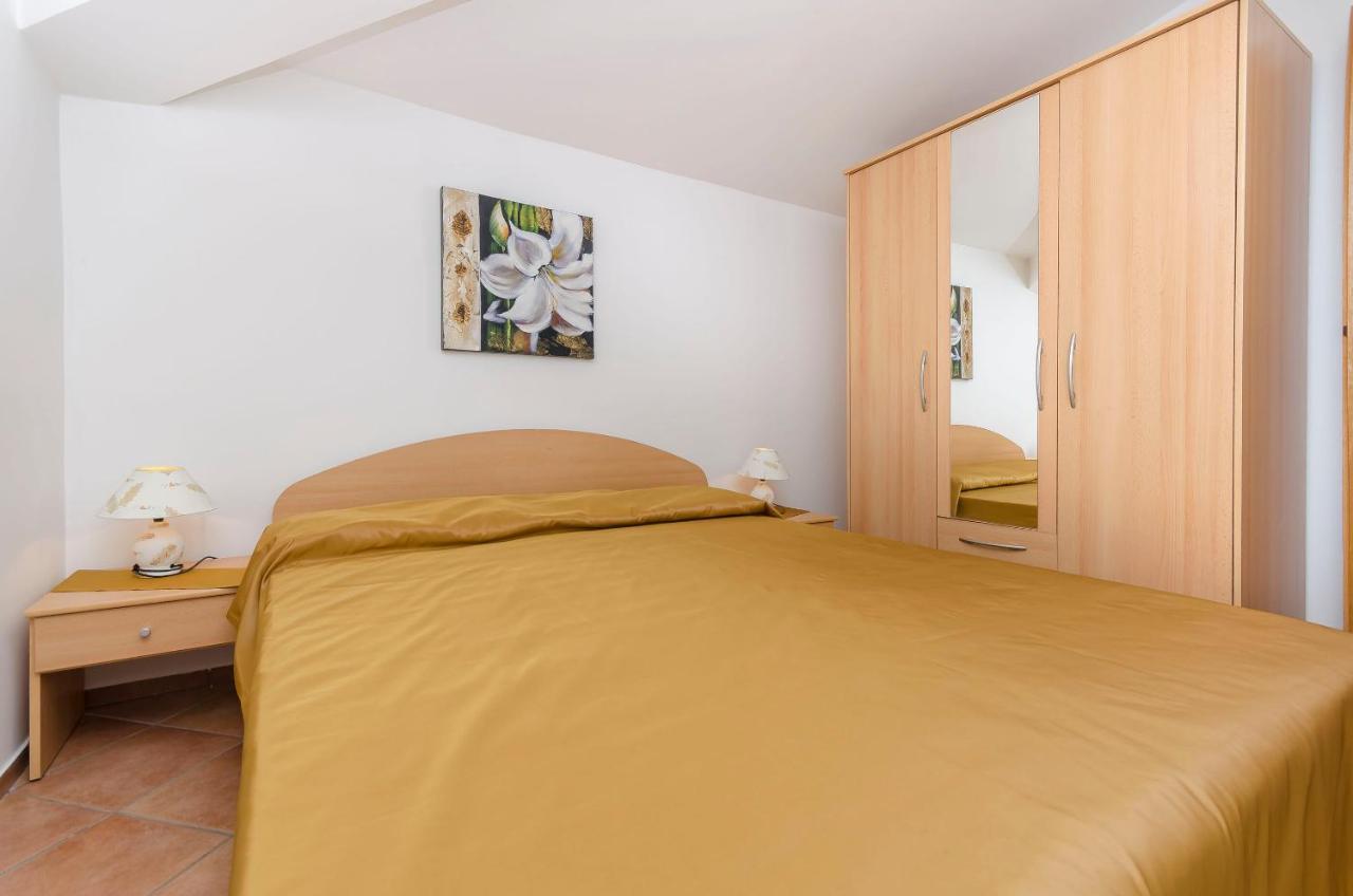 סרימה Apartments Villa Estella מראה חיצוני תמונה